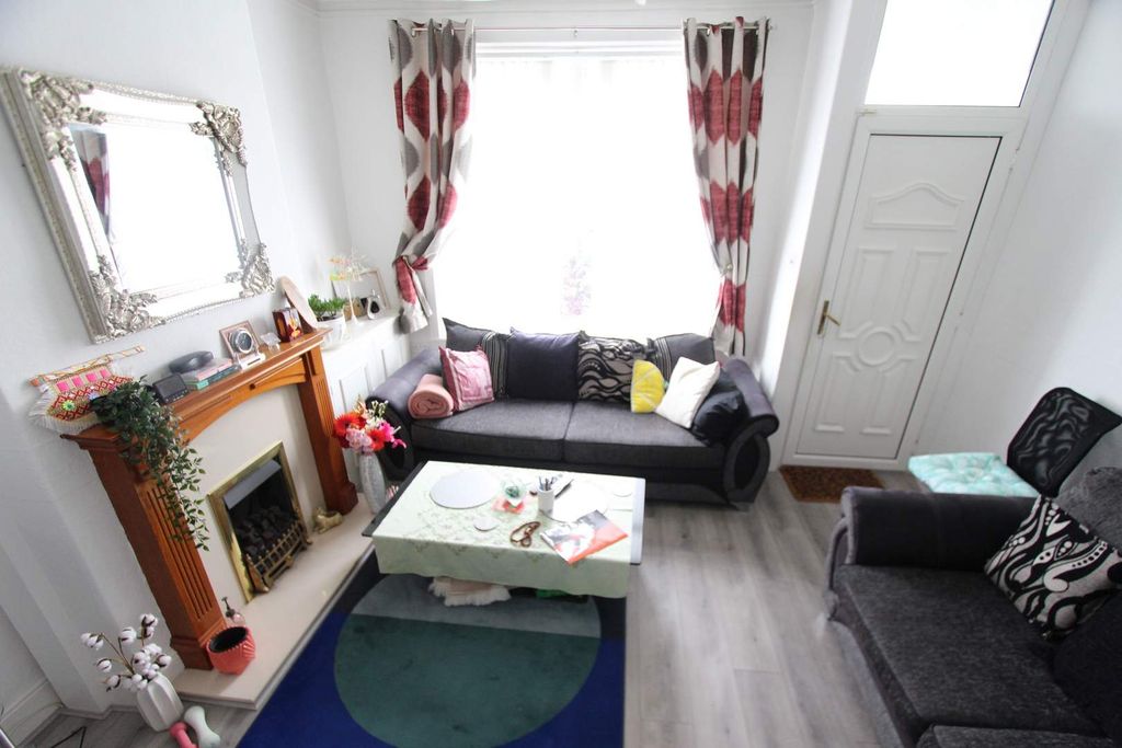 Property photo 3 of 15