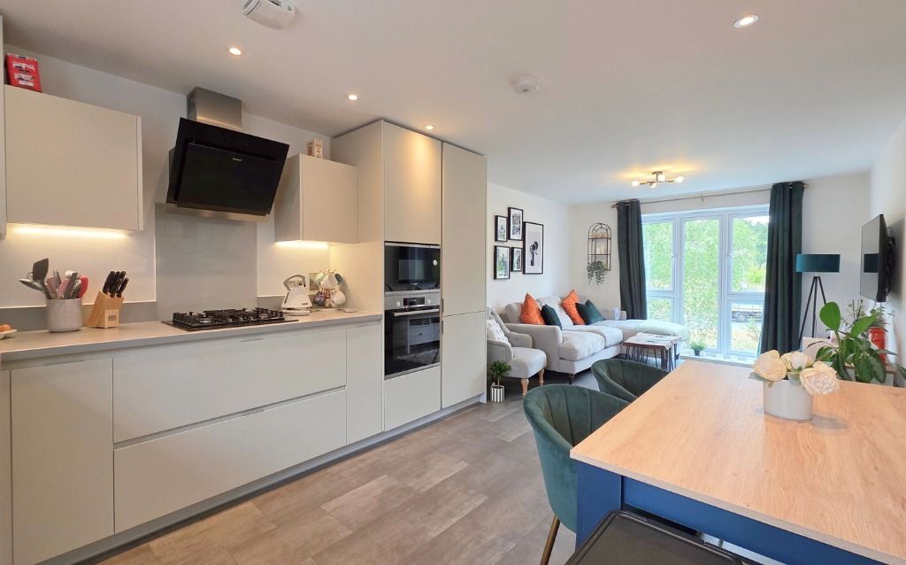 Property photo 2 of 7 4406225