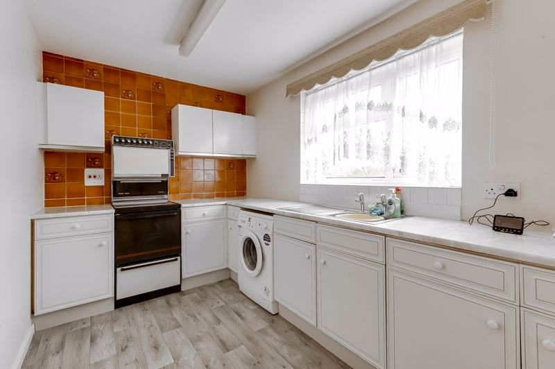 Property photo 2 of 12 Photo 5