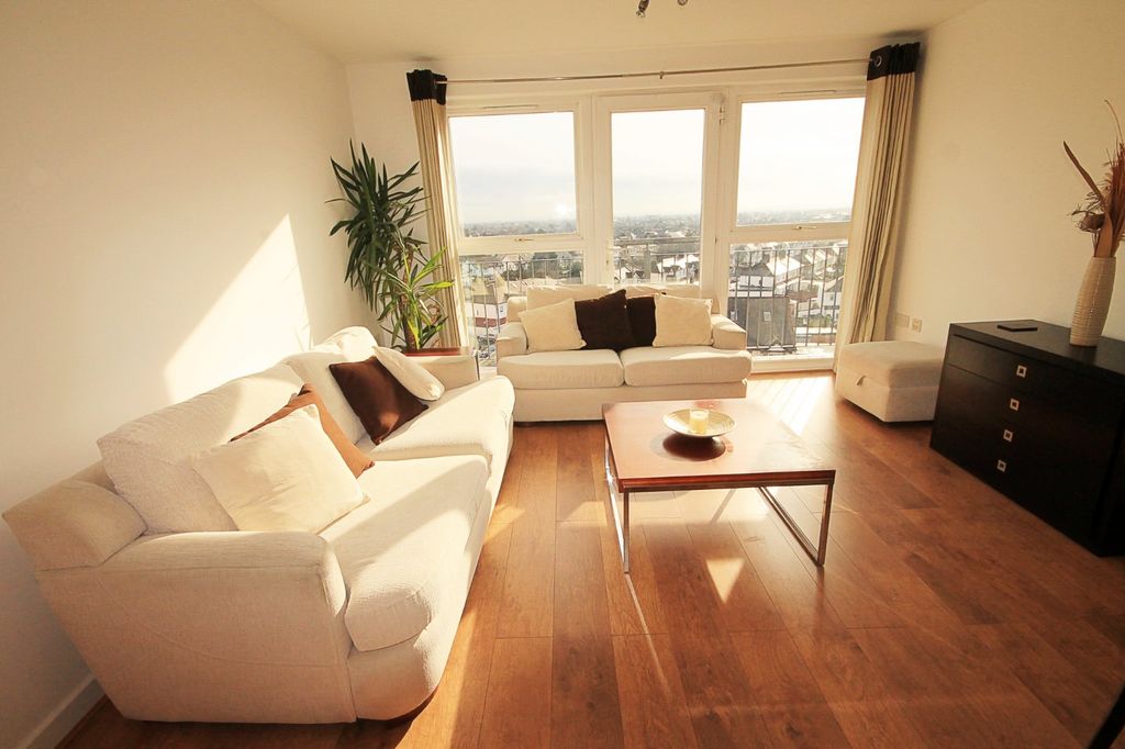 Property photo 2 of 7 Picture No. 15