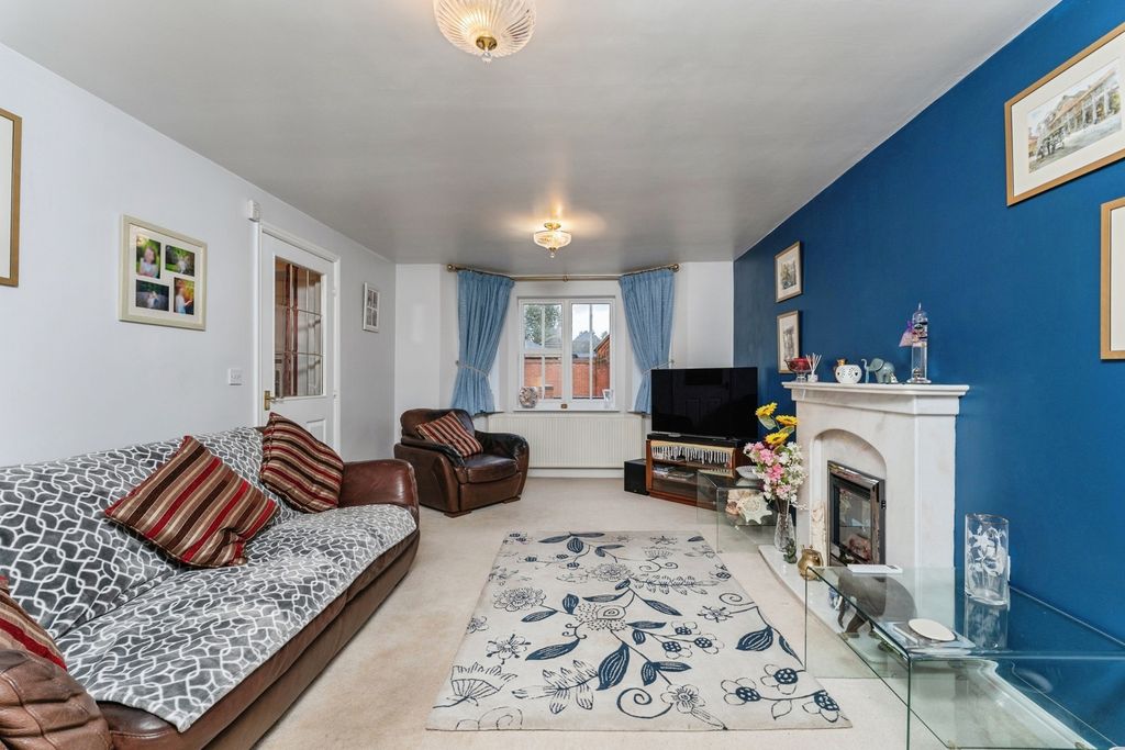 Property photo 3 of 23 Pbox-Img.Jpg