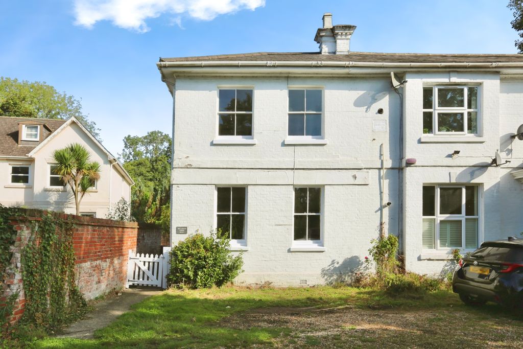 Property photo 1 of 15 Photography