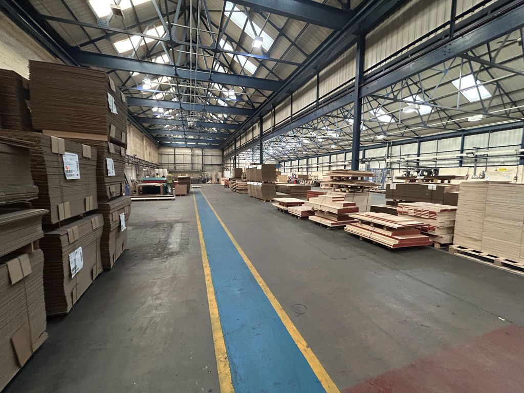 Property photo 3 of 4