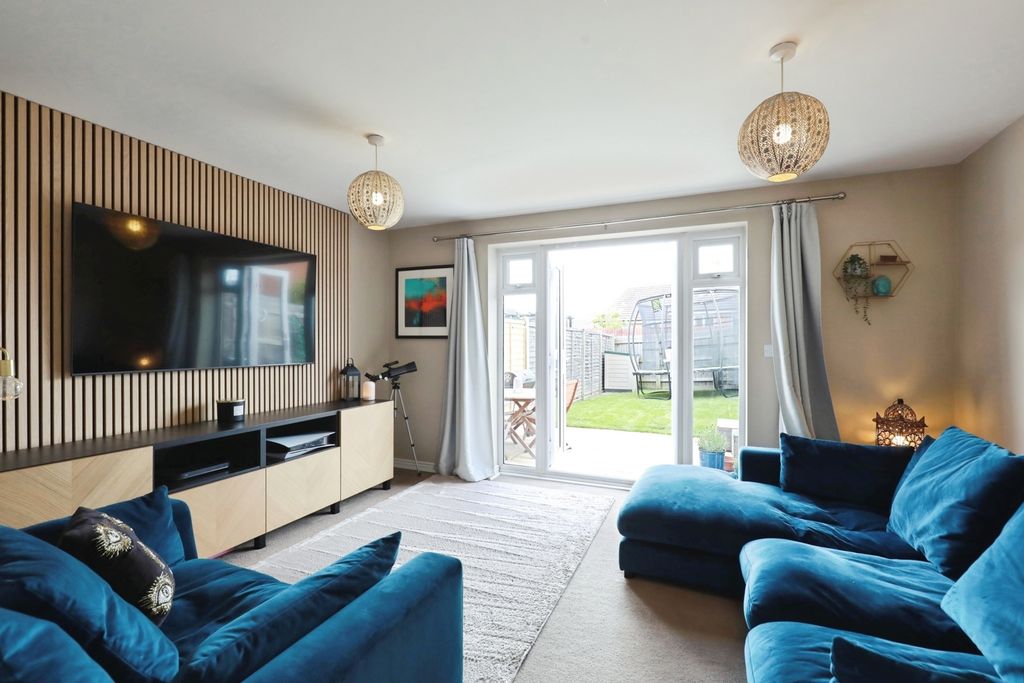 Property photo 2 of 17 Pbox-Img.Jpg