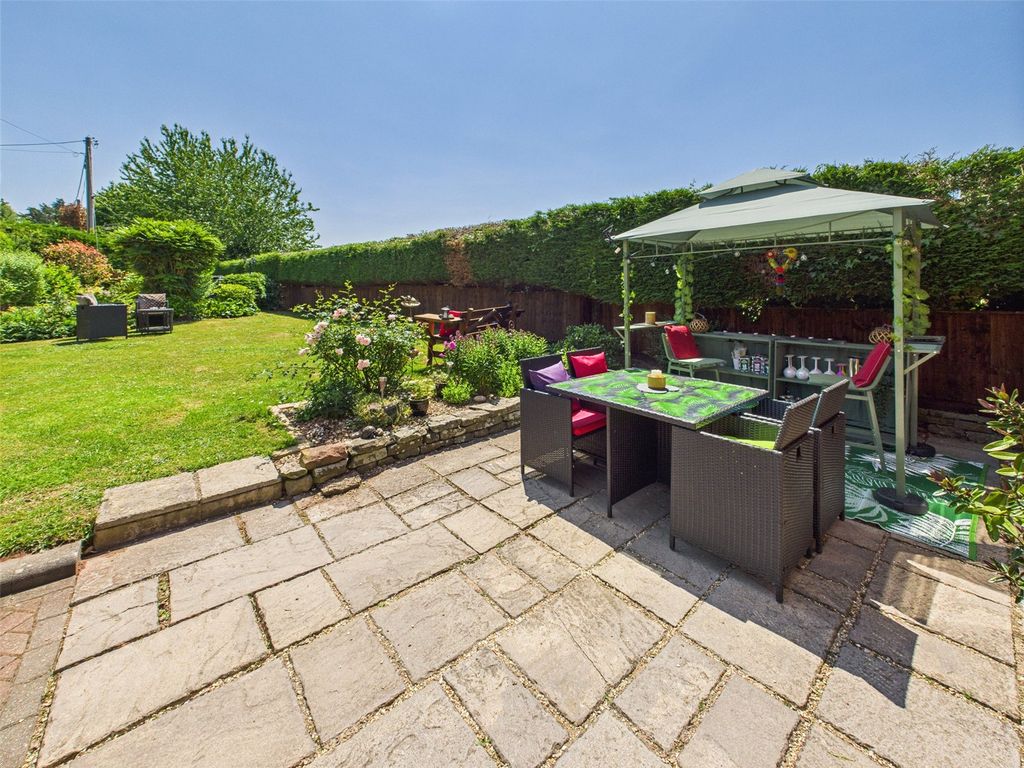 Property photo 3 of 32 Picture No. 15