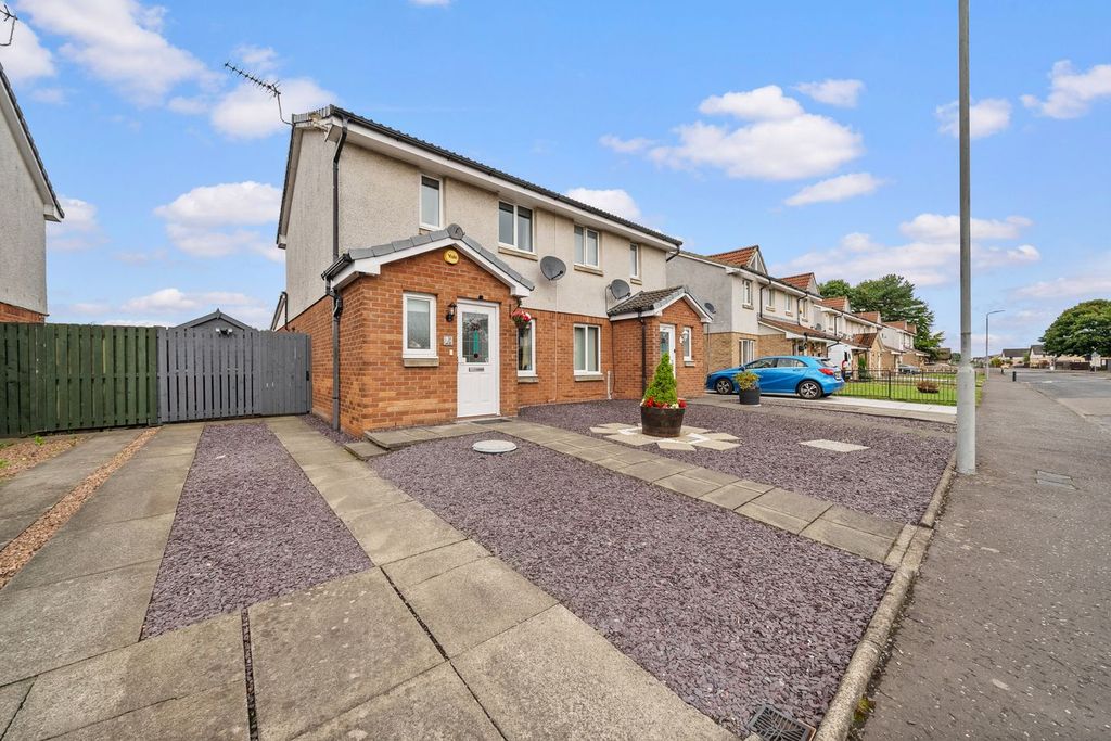 Property photo 1 of 26