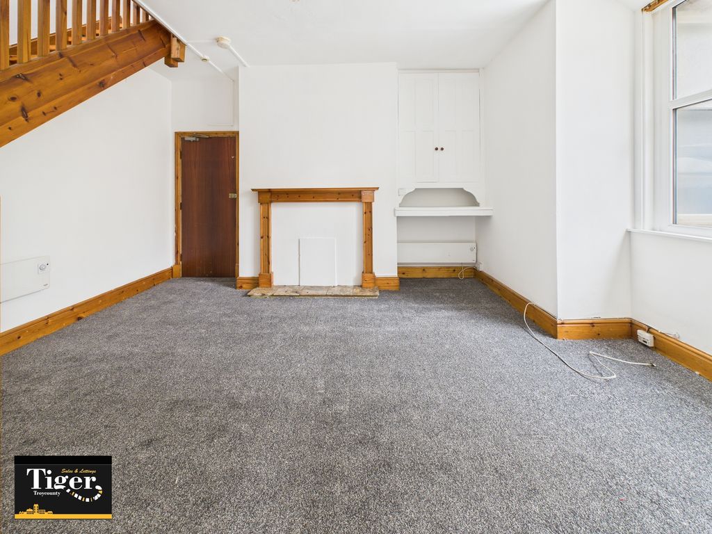 Property photo 3 of 9 Cam02176G0-Pr0707-Still002