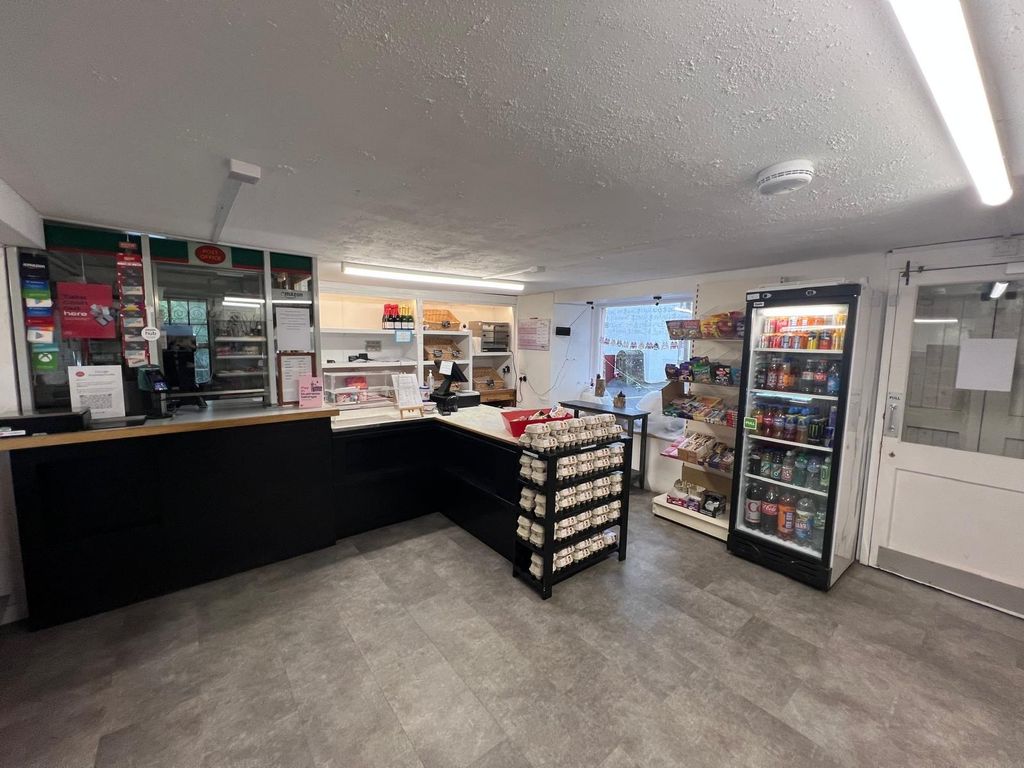 Property photo 3 of 14