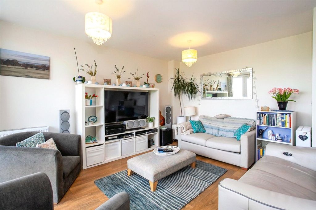 Property photo 2 of 14 Picture No. 05