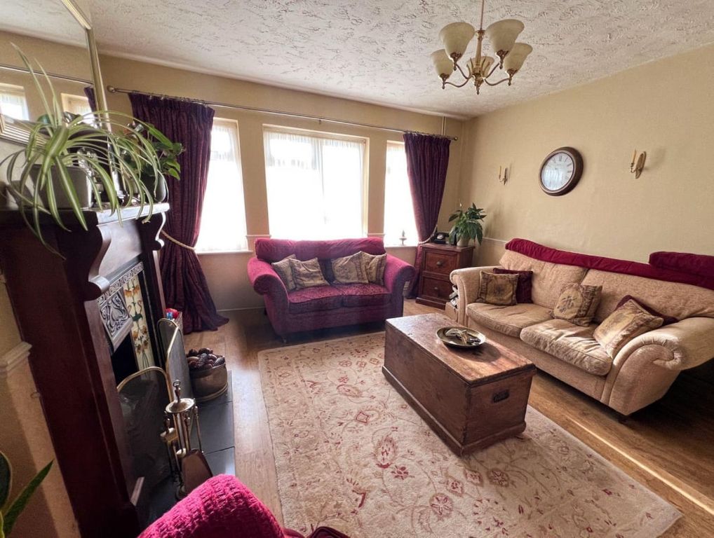 Property photo 3 of 21