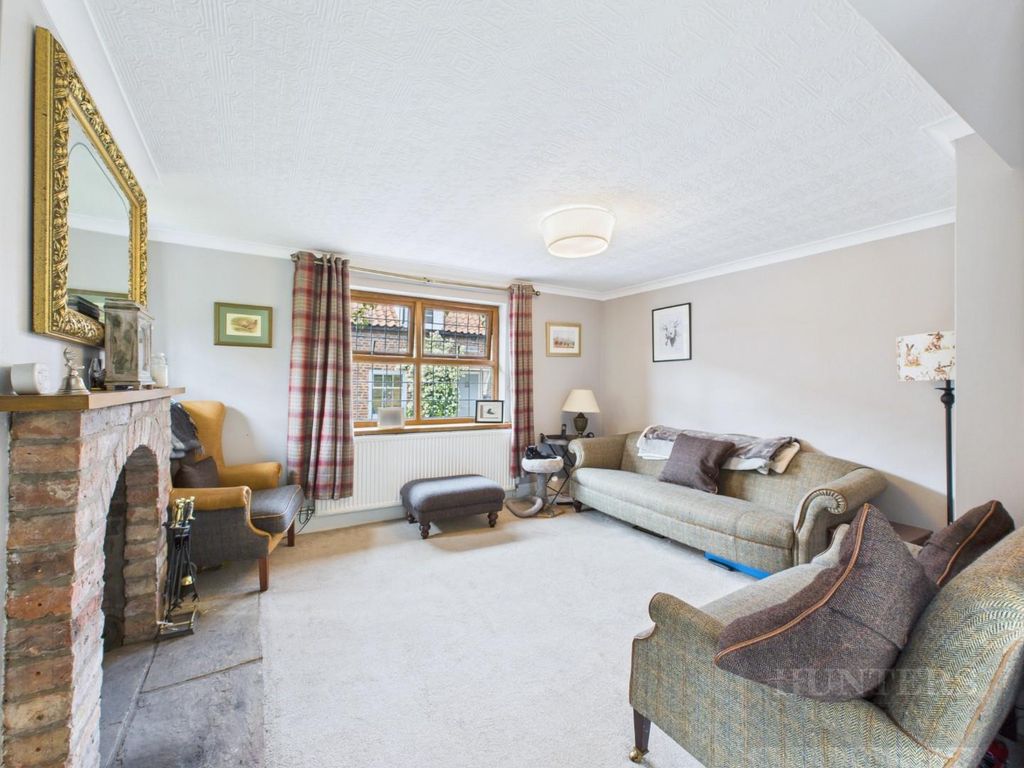 Property photo 3 of 22 Cam05333G0-Pr0113-Still017.Jpg