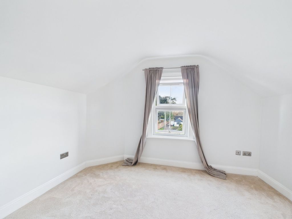 Property photo 3 of 16 Picture No. 63