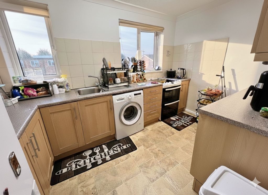 Property photo 3 of 8 4682242