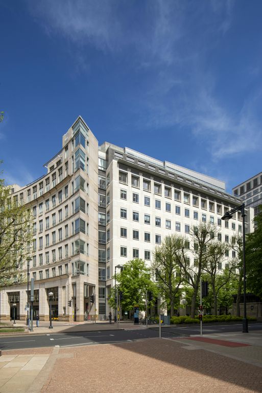 Property photo 1 of 20 11 Westferry Circus  External 1.Jpg