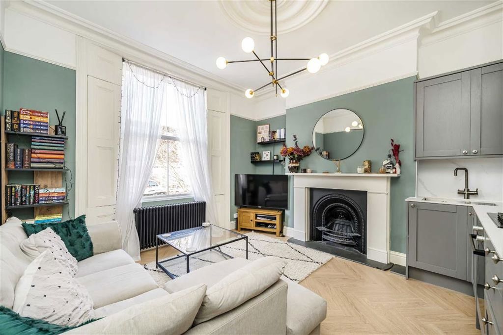 Property photo 2 of 6