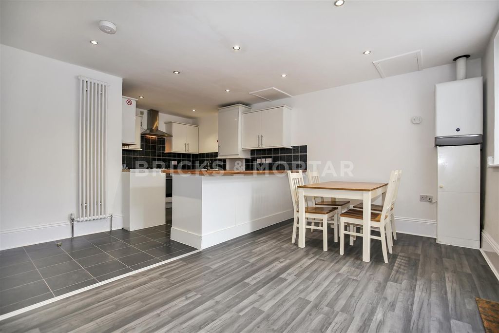 Property photo 1 of 10 Zxjxhenj8K3Xmlvj.Jpg