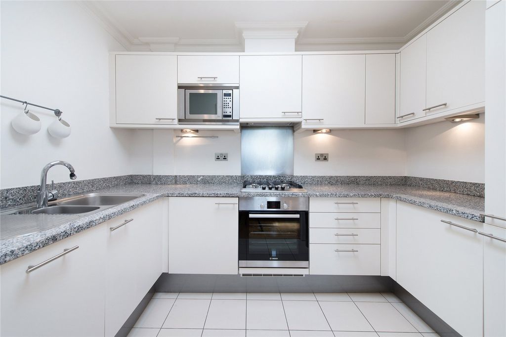 Property photo 3 of 13 Kitchen