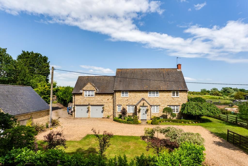 Property photo 1 of 48 28 Duck End, Cranford-47.Jpg