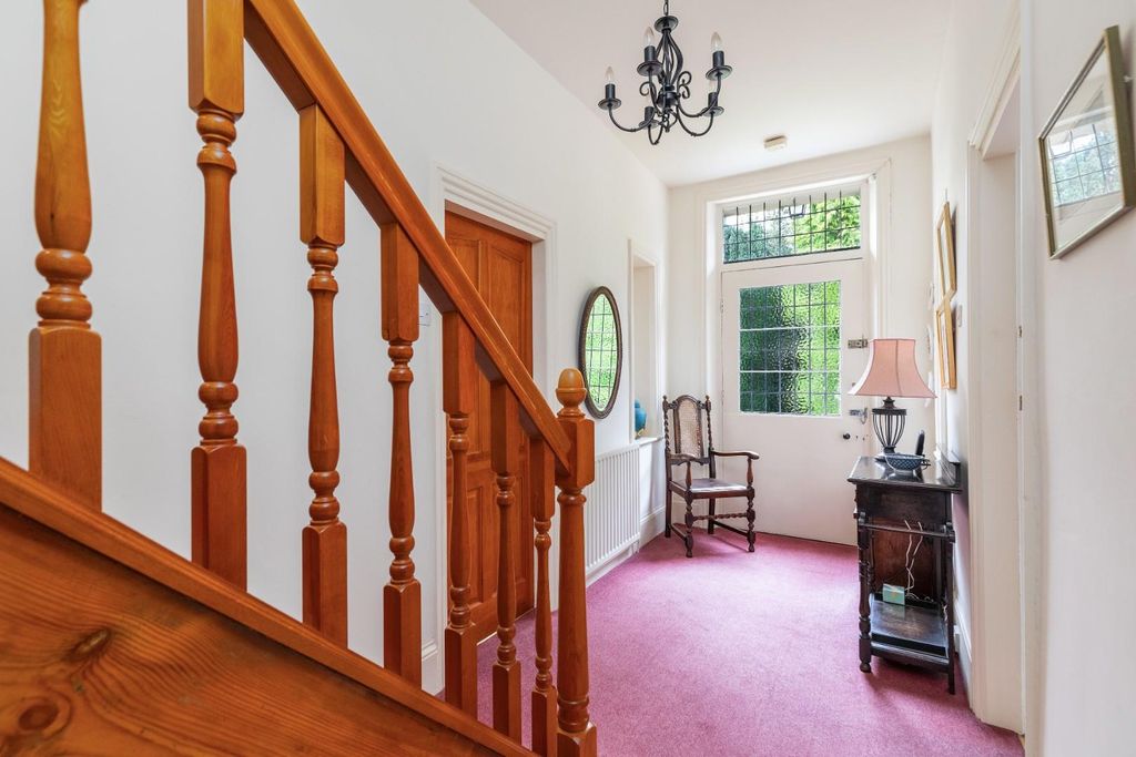 Property photo 2 of 36 27 Glen Road_18.Jpg