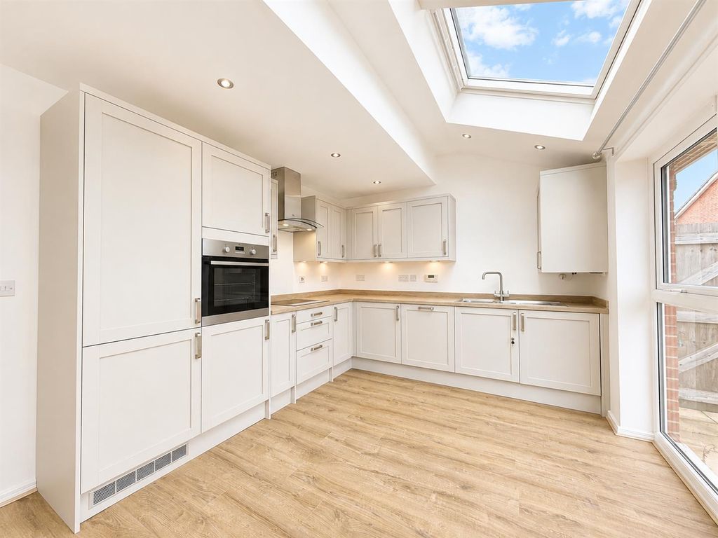 Property photo 2 of 15 Kitchen 1.Png
