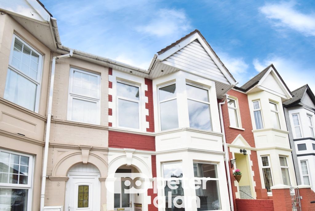 Property photo 1 of 17 Image