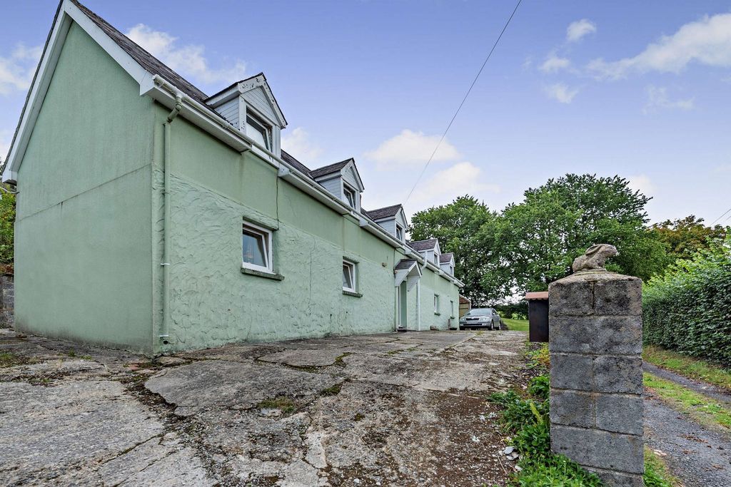 Property photo 1 of 34