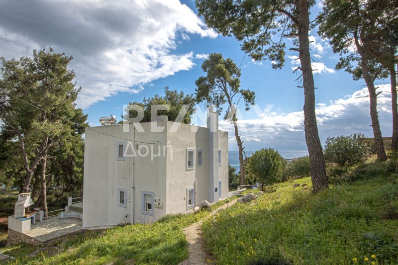 Property photo 2 of 50