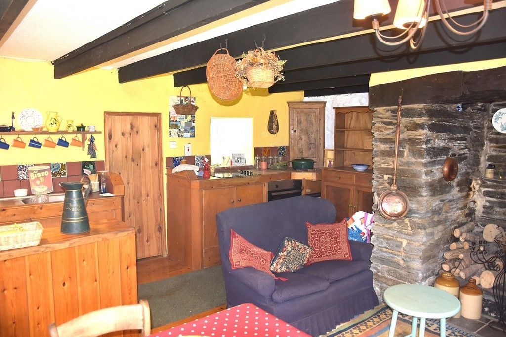 Property photo 3 of 41