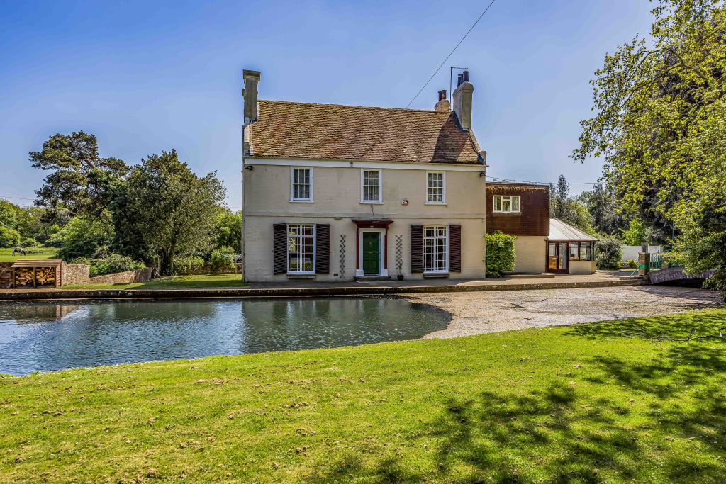 Property photo 1 of 35 The Old Mill, Mill Lane, Old Bedhampton-Small-Port