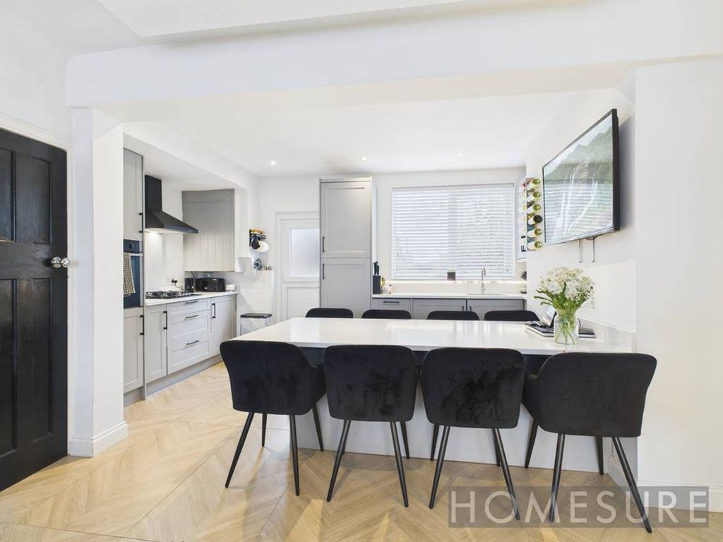 Property photo 1 of 25