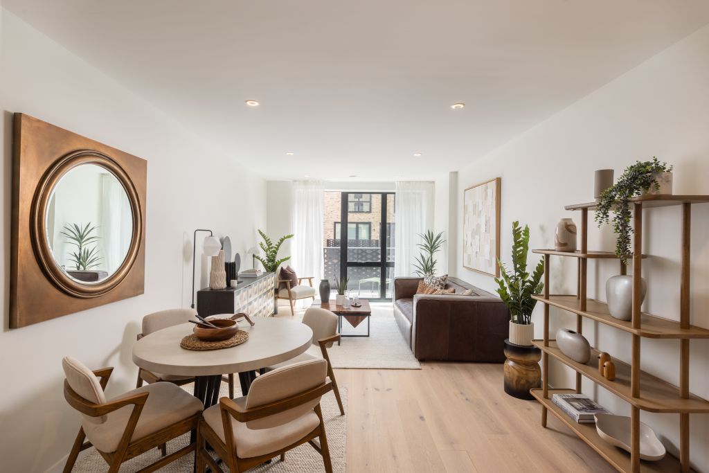 Property photo 3 of 17