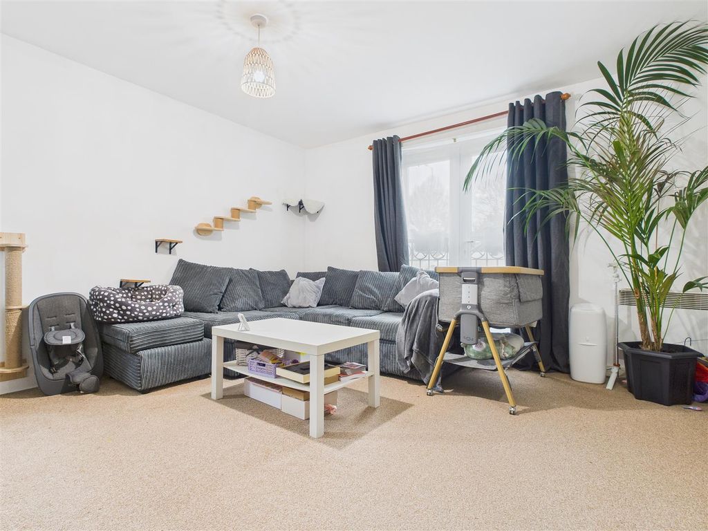 Property photo 2 of 10 Cam01407G0-Pr0069-Still001.Jpg