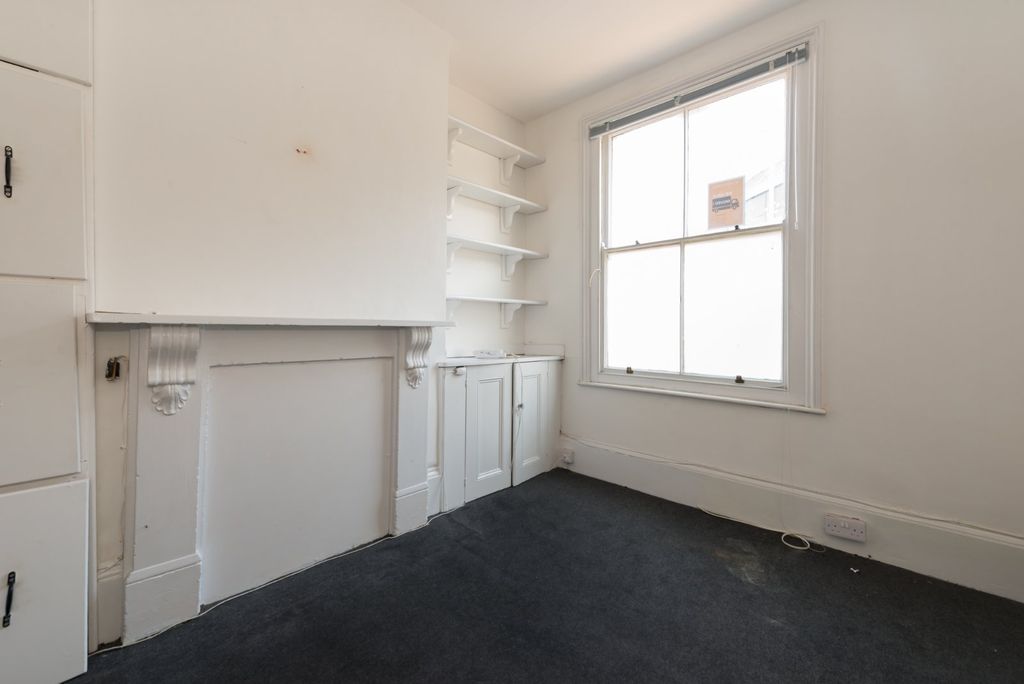 Property photo 3 of 13 Picture 3