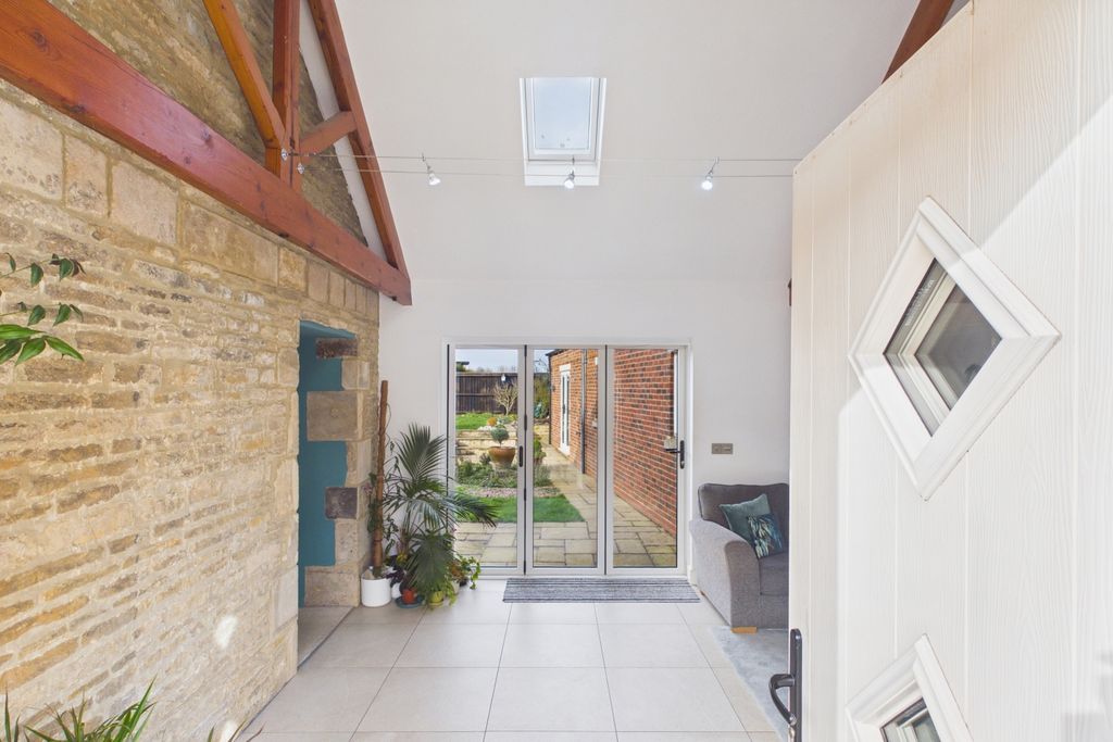 Property photo 2 of 40 First Impressions Count... And This One Is Special