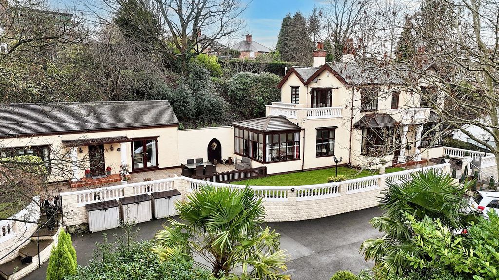 Property photo 1 of 39