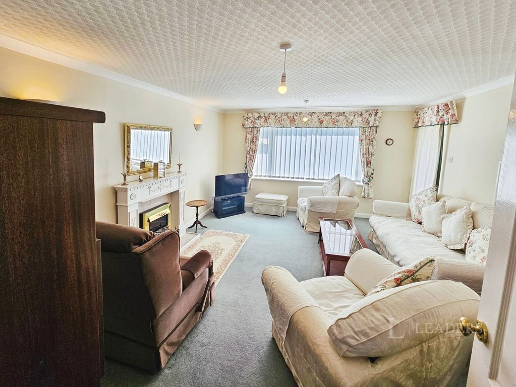 Property photo 3 of 9 Pbox-Img.Jpg