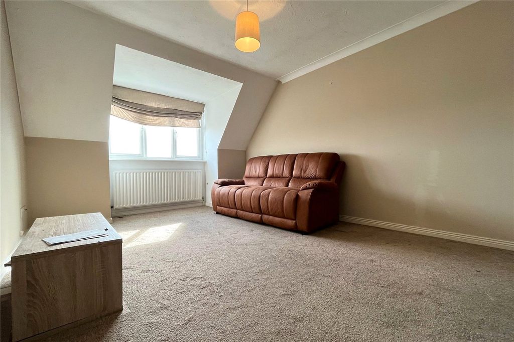 Property photo 2 of 10 Picture No. 07
