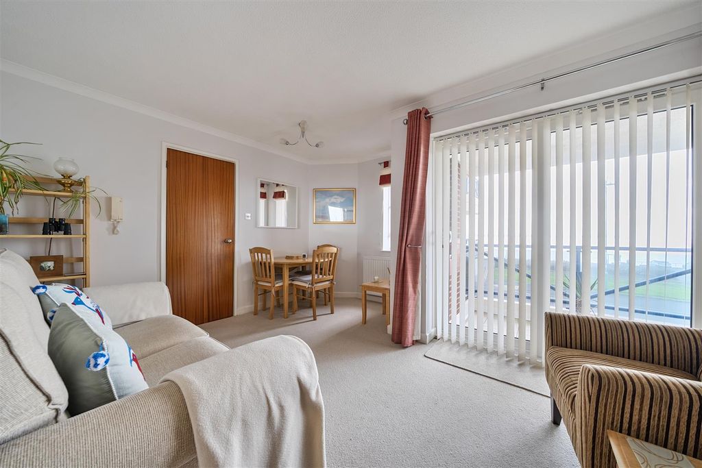 Property photo 3 of 15 Living Room