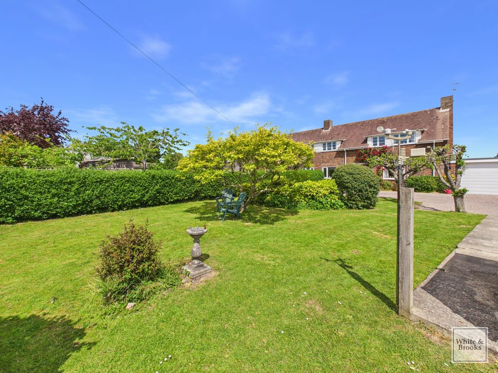 Property photo 2 of 24