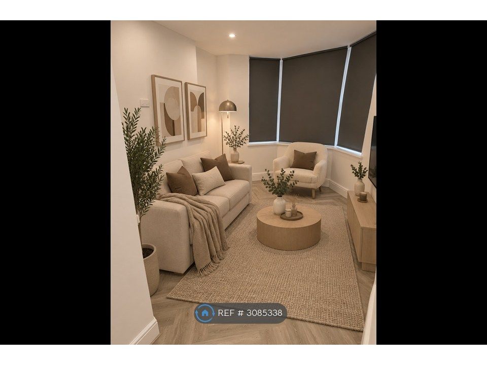 Property photo 1 of 4 Living Room