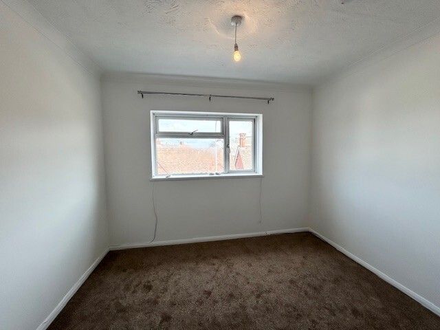 Property photo 3 of 7 Bedroom