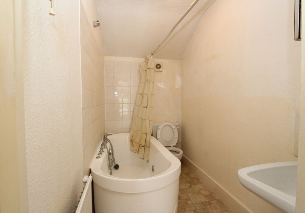 Property photo 3 of 7