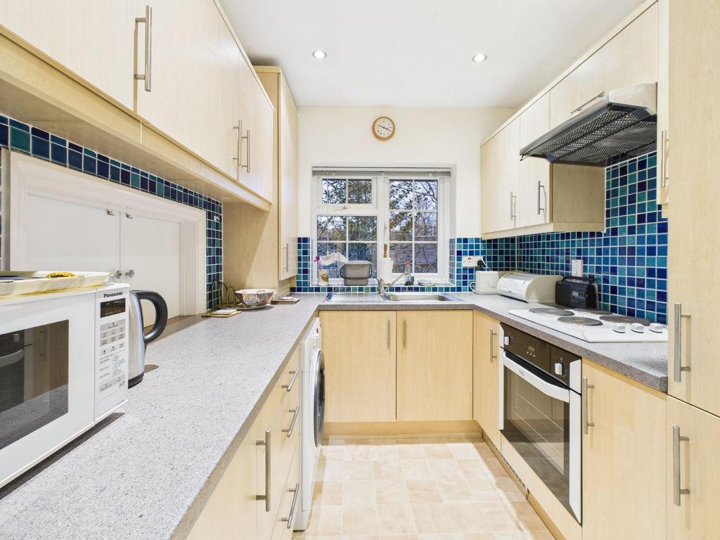 Property photo 3 of 15 Kitchen