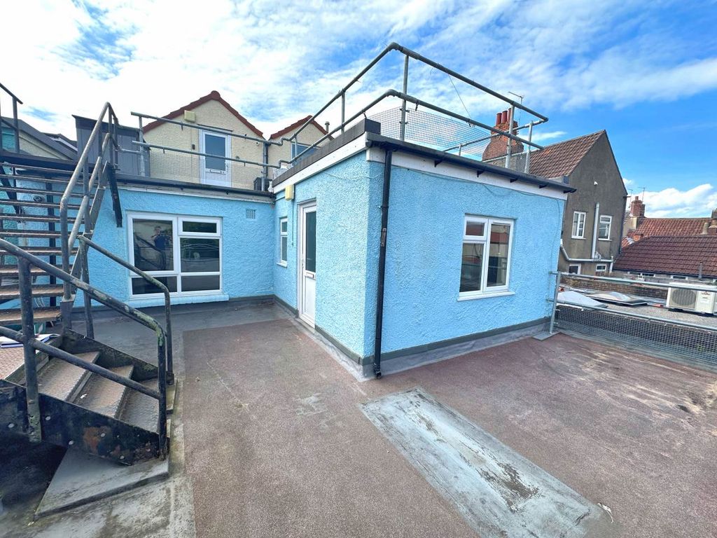 Property photo 1 of 15 Front 1