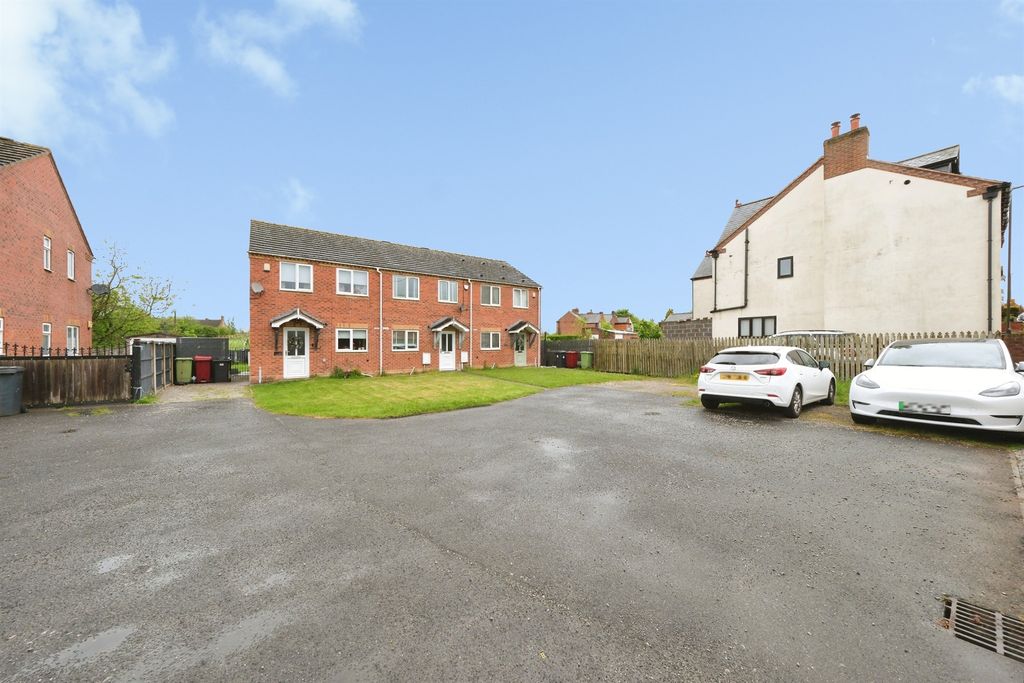 Property photo 1 of 21