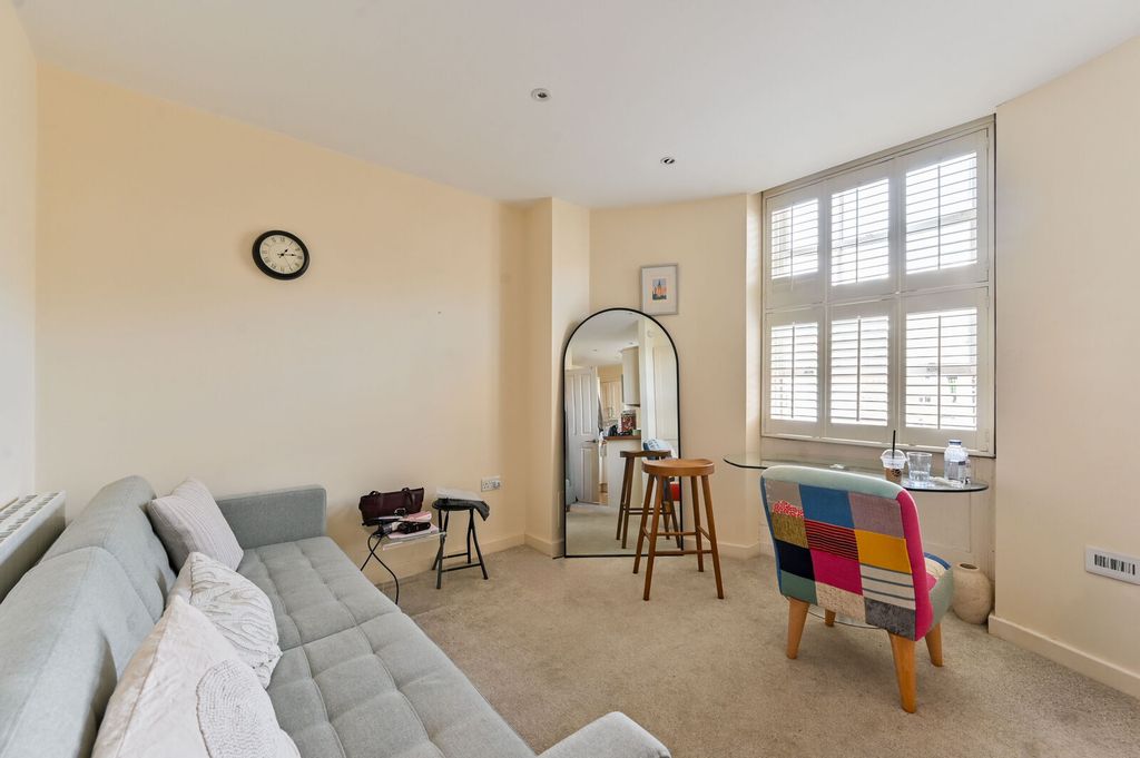 Property photo 2 of 4