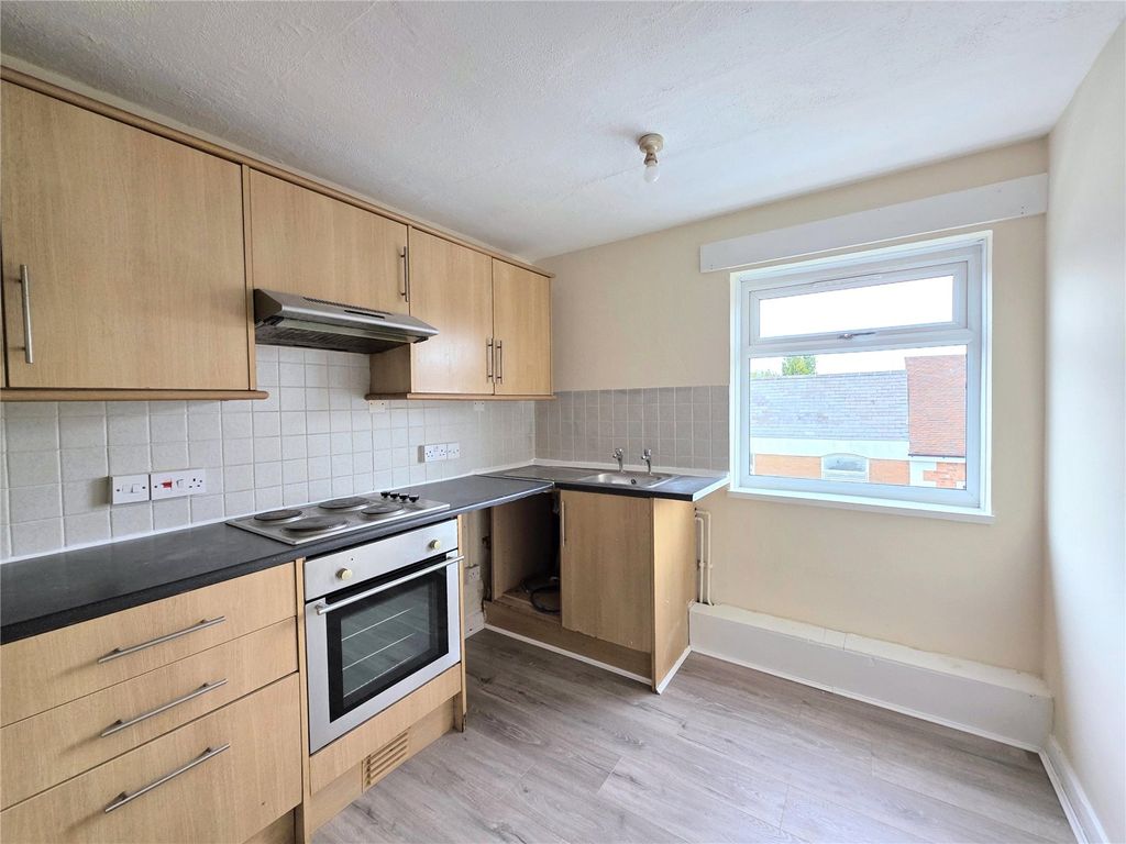 Property photo 3 of 7 Picture No. 04