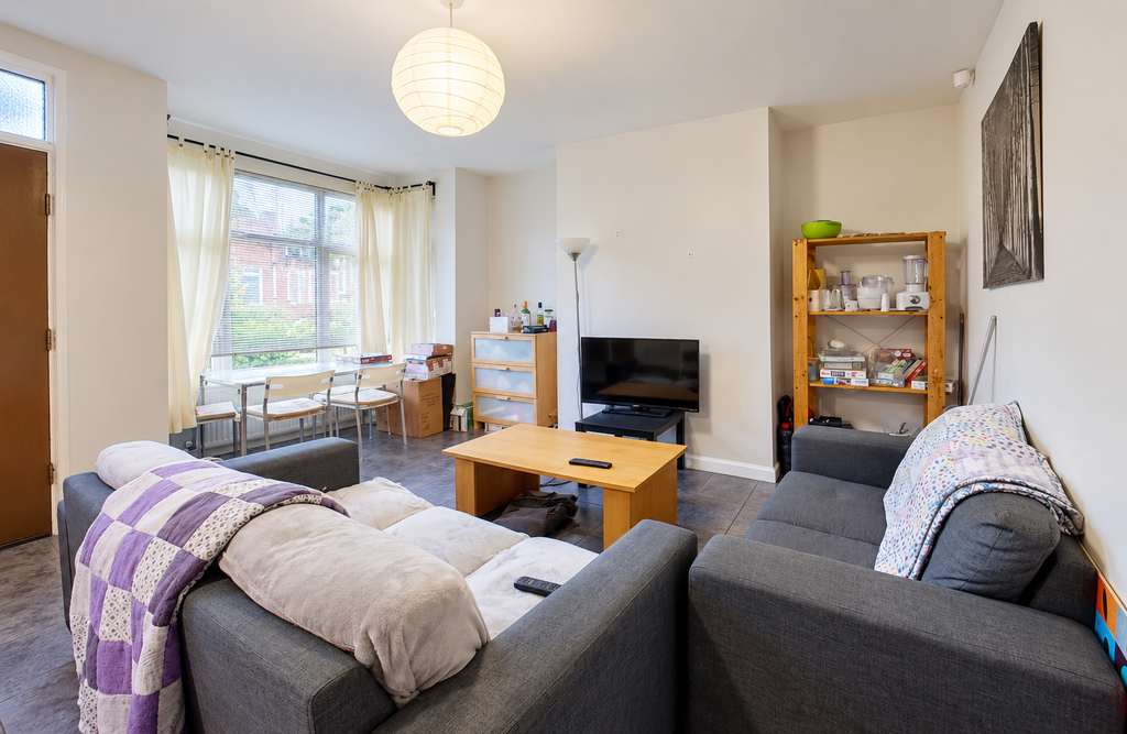 Property photo 1 of 11 Bright, Cozy Living Room Interior