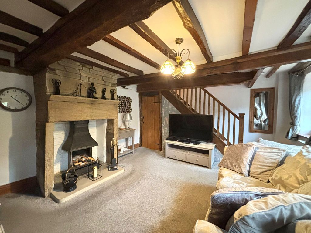 Property photo 3 of 34 Living Room