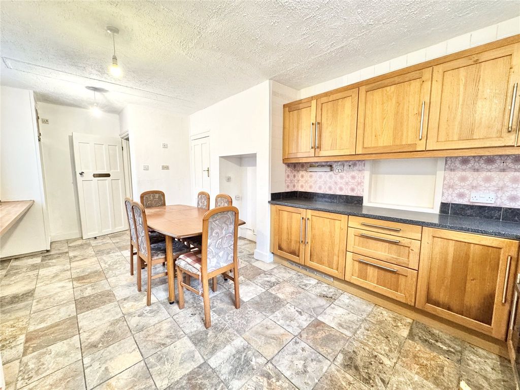 Property photo 3 of 17 Picture No. 15